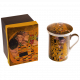 Подаръчна чаша с капаче за чай-класик от серията "Целувката" на златен фон
