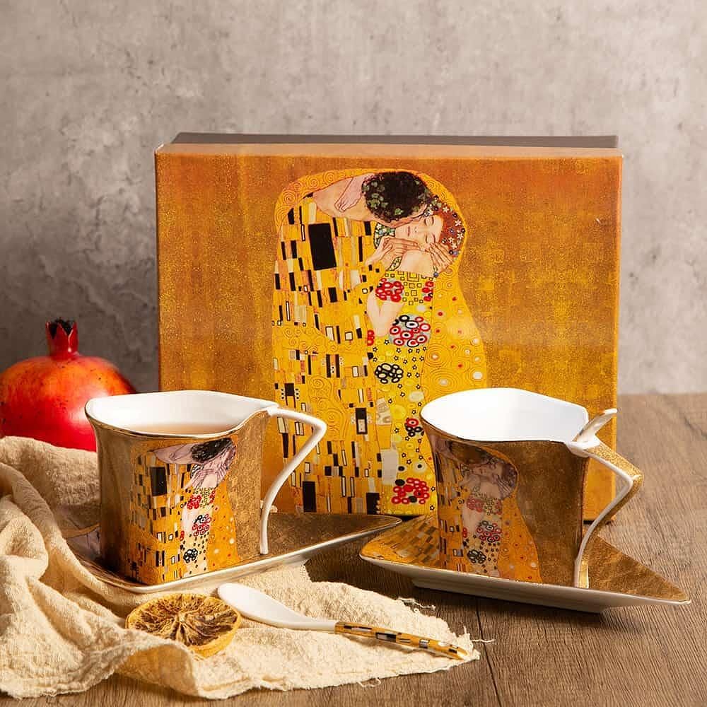 Gustav Klimt The Kiss Set of 2 Mug Set