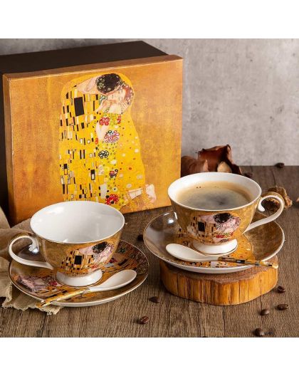 Set of two tea cups "The Kiss"