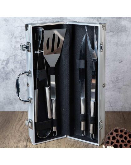 Set of barbecue utensils medium