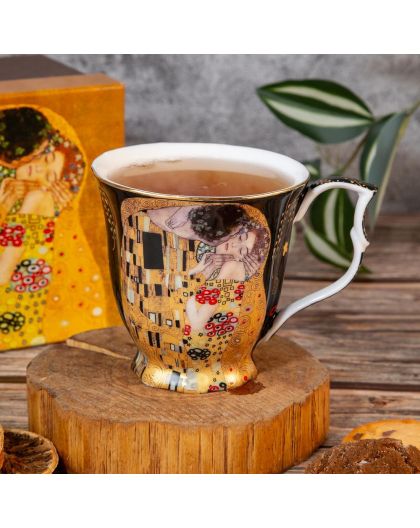 Gift cup for tea "The Kiss" series 
