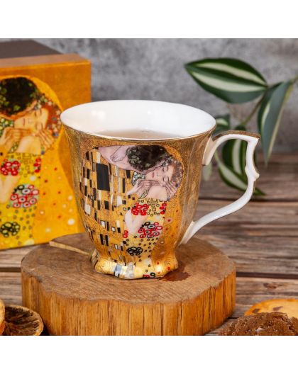 Cup for tea "The Kiss" series  Golden