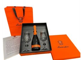 Lamborghini Sparkling wine gift box with 2 crystal glasses