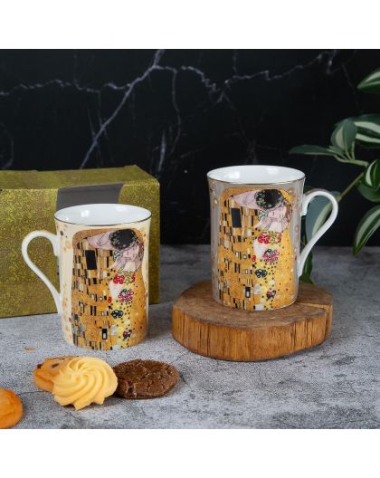 Set of two cups "The Kiss"