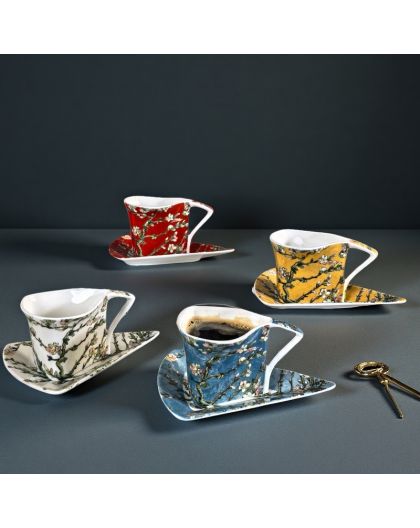 Set of 4 cups with saucers 90ml