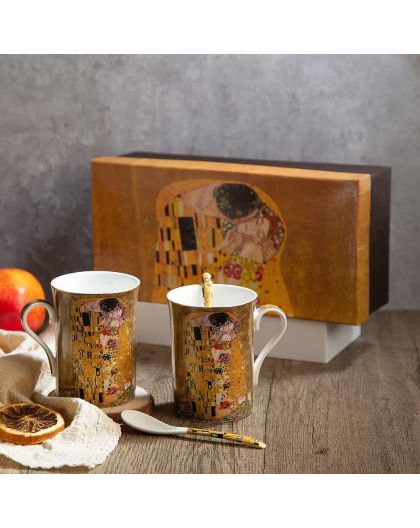 Set of two cups with spoon "The Kiss"